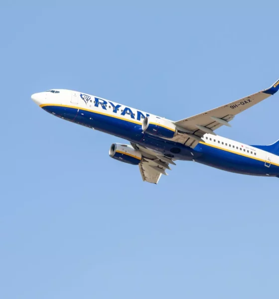 Ryanair facture 90€ pour 2 pâtisseries à des passagers