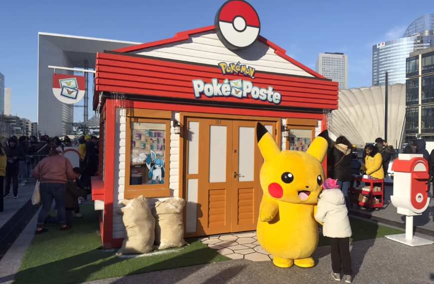 Poké Poste in Paris Pikachu child cute