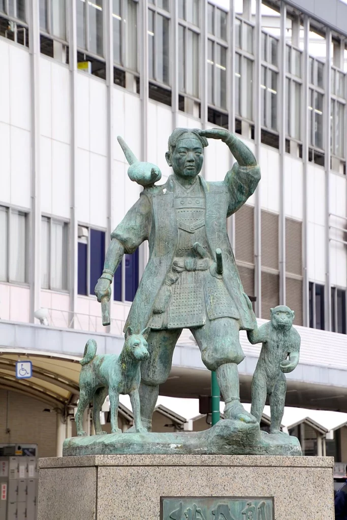Okayama statue de Momotaro