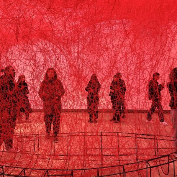 « Chiharu Shiota, The Soul Trembles » l’expo à ne pas manquer !